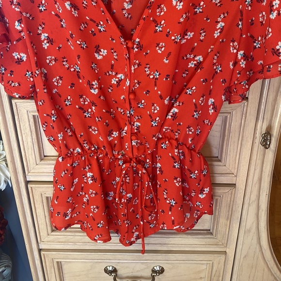 Flower Top - Picture 3 of 5